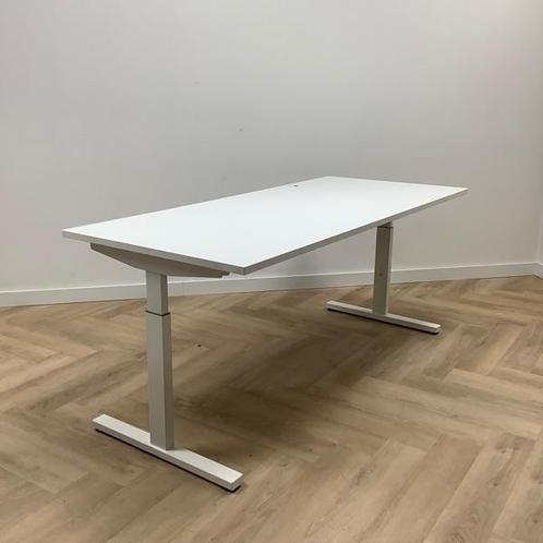 Tweedehands verstelbaar bureau 180x80 cm,  wit, Huis en Inrichting, Bureaus, Bureau, Gebruikt, In hoogte verstelbaar, Ophalen of Verzenden