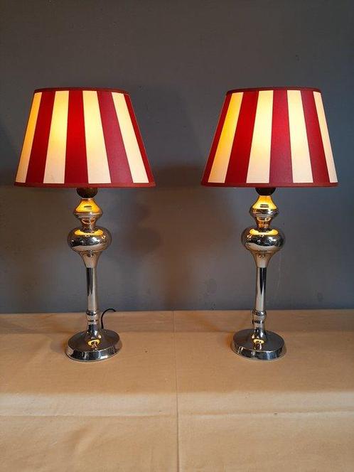 Tafellamp (2) - Schemerlampen - Metaal - Hoogte 50 CM., Antiek en Kunst, Curiosa en Brocante