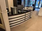 Online veiling: Receptiebalie met open kast, zwart/grijs