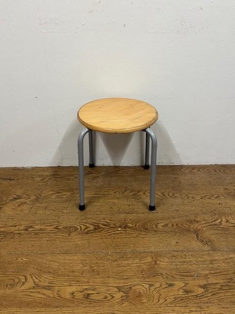 Gebruikte Lage Kruk - K937 Vintage/Café, Huis en Inrichting, Barkrukken, Ophalen