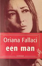 Een man 9789035106482 O. Fallaci, Boeken, Verzenden, Zo goed als nieuw, O. Fallaci