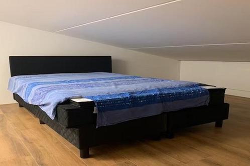 Studio Van der Woudendijk in Den Haag, Huizen en Kamers, Kamers te huur, 20 tot 35 m², Den Haag