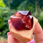 Nieuwe XL ARCANITE zeldzame oranje LAB-kristal op Matrix