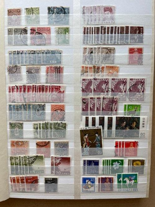 Japan 1899/2012 - Partij in 2 Albums, Postzegels en Munten, Postzegels | Azië