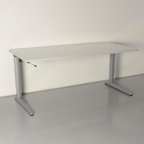 Ahrend Four Two bureau, lichtgrijs blad, 180 x 80 cm, hoogte, Huis en Inrichting, Bureaus, Ophalen of Verzenden