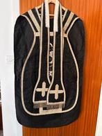 Zwarte met bloemen versierde chasuble - Antiek - Zijde -
