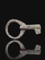 Oud-Romeins Brons Sleutel - 35.5 mm (Zonder minimumprijs), Sieraden, Tassen en Uiterlijk, Antieke sieraden