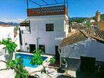 Rustiek vakantiehuis met zwembad en dakterras in Andalusië