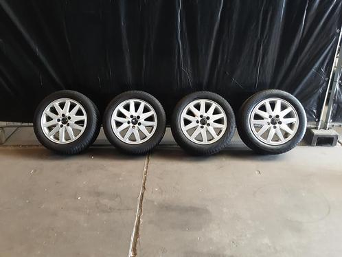 Volvo winterset met keurige banden, Auto-onderdelen, Banden en Velgen, 16 inch, Winterbanden, 205 mm, Personenwagen, Gebruikt