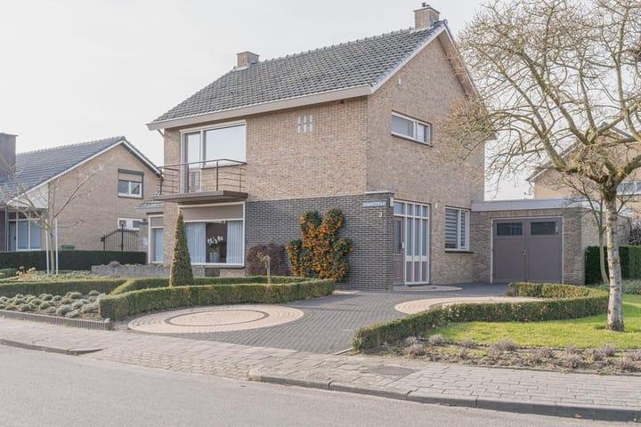 Te huur Woning/appartement in Neeritter, 5 kamer(s) 140 m², Huizen en Kamers, Huizen te huur, Direct bij eigenaar, A, Limburg