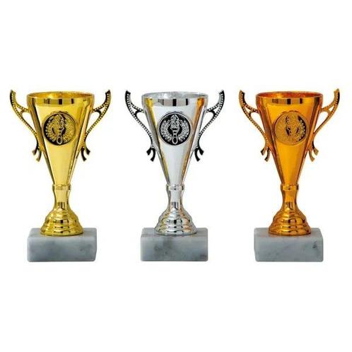 Trofee handvatten marmeren voet (13 cm), Hobby en Vrije tijd, Feestartikelen, Feestartikel, Nieuw, Verzenden