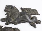 Pair of Lion Wall Hangings - Beeld - Koperlegering - Japan -