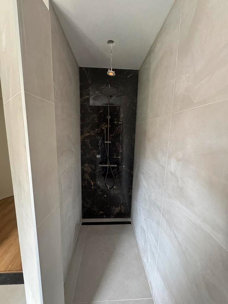 Compleet badkamer renovatie: Sanitair, betegelen,, Diensten en Vakmensen, Klussers en Klusbedrijven, Garantie