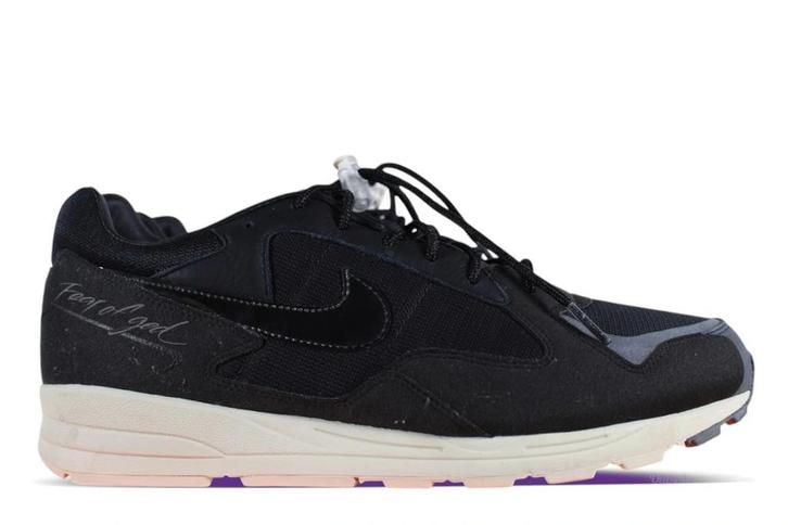 Nike Air Skylon 2 Fear of God Black Sail  46, Kleding | Heren, Schoenen, Sneakers of Gympen, Ophalen of Verzenden