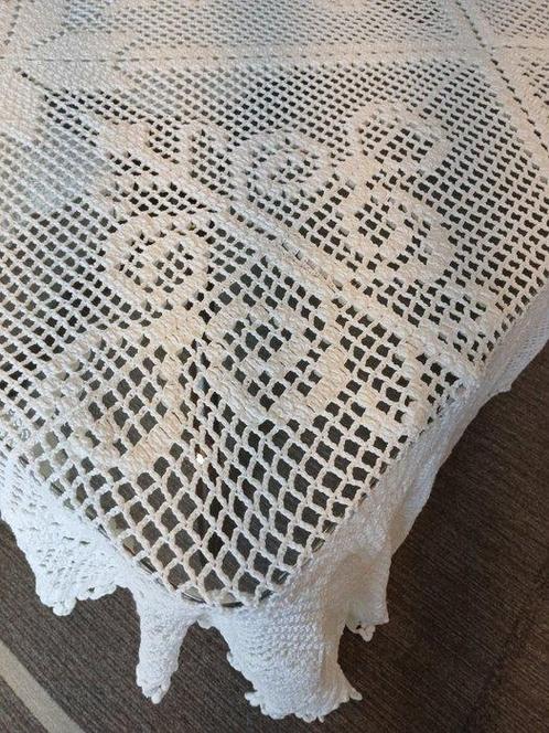 Tafelkleed - 270 cm - 210 cm - Handdoek of sprei, Antiek en Kunst, Antiek | Kleden en Textiel