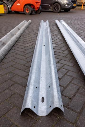 Vangrailplanken (Type A) | 4.30m lang beschikbaar voor biedingen
