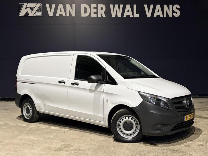 Zakelijke Lease |  Mercedes-Benz Vito 110 CDI L1H1 Euro6 Air, Auto's, Bestelauto's, Dealer onderhouden, Lease, Zwart, Handgeschakeld