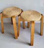 Kruk - Beuken - Twee vintage krukjes, Antiek en Kunst