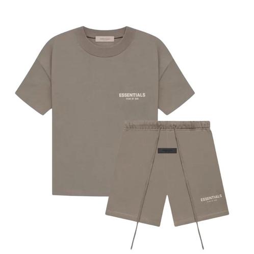 Fear of God Essentials Desert Taupe Summer Set - S, Kleding | Heren, Heren-kledingpakketten, Nieuw, Verzenden