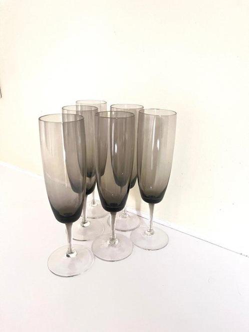 Driburg - Wijnglas - Glas - Een set van twaalf wijnglazen, Antiek en Kunst, Kunst | Designobjecten