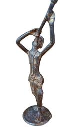 Beeldje - Figuur met blaasinstrument - Brons