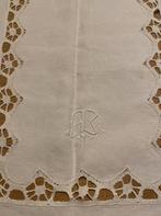 Tafelkleed - 230 cm - 150 cm, Antiek en Kunst, Antiek | Kleden en Textiel