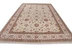 New Tabriz Wool &Silk Carpet with Luxurious Design -, Huis en Inrichting, Nieuw
