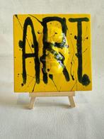 gregos - Smile ceramic tile - black and yellow