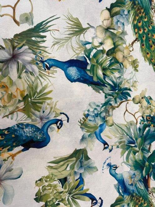 Tropische majesteit – De zang van de pauw - Meubelstof - 3 m, Antiek en Kunst, Antiek | Kleden en Textiel