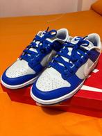 Nike - Dunk Low - Low-top sneakers - Maat: EU 43, Nieuw