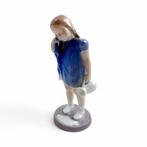 Bing & Grondahl - Beeldje - Girl with spilt milk - 2246 -