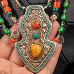 Rood koraal, amber, Himalaya-turquoise (howliet) -, Nieuw