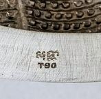 Finely hand embossed - Large Shell - Doos - .900 zilver
