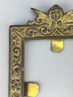 Lijst - Verguld messing - Decoratie met cherubijn, Antiek en Kunst