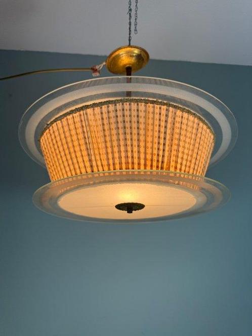 Lamp - Elegante Vintage Hanglamp: Tijdloze Charme voor Elk, Antiek en Kunst, Curiosa en Brocante