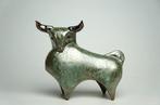 Urszula Despet - sculptuur, Modern Bull - 14 cm - Keramiek -