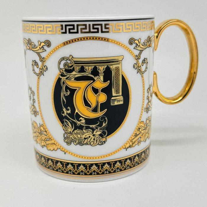 Rosenthal - Versace - Mok - Virtus Alphabet beker met hengel, Antiek en Kunst, Antiek | Glas en Kristal