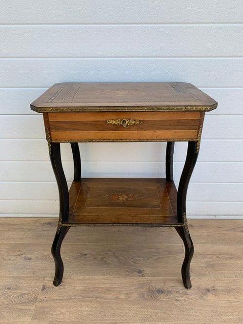Bijzettafel - Mahonie, Olive, Walnoot - Werktafel/Naaitafel, Antiek en Kunst, Antiek | Overige Antiek