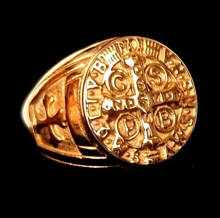 Signetring - katholiek - Sint-Benedictus-kruis - Exorcisme, Antiek en Kunst, Antiek | Boeken en Bijbels