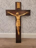 Kruis - Hout, Koper - 1920-1930 - 5 kruisbeelden met Jezus