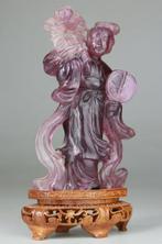 Kwanyin en Fluoriet - Beeldje - Voetstuk en Hout - Violette, Antiek en Kunst