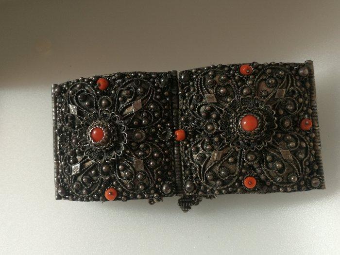armband - Zilver - Noord-Afrika / Balkan - midden 20e eeuw, Antiek en Kunst, Kunst | Niet-Westerse kunst