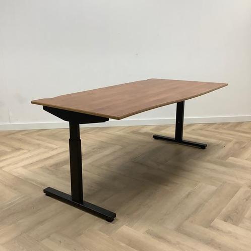 Tweedehands refurbished verstelbaar hoekbureau (rechts),, Huis en Inrichting, Bureaus, Bureau, Gebruikt, In hoogte verstelbaar