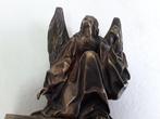 Jean Jaques Feuchere - Beeld, zittende engel - 24 cm - Brons