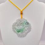 Jade - Adembenemende met de hand gesneden jadeïet ()