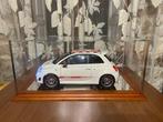 CMC, Hachette 1:8 - Modelauto - Abarth 500, Nieuw