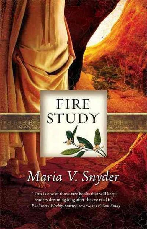 Fire Study 9780778325345 Maria V. Snyder, Boeken, Overige Boeken, Gelezen, Verzenden