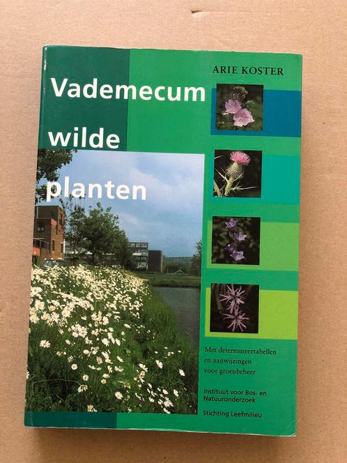 Vademecum wilde planten - vrij zeldzaam, Boeken, Natuur, Gelezen, Bloemen, Planten en Bomen, Ophalen of Verzenden