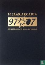 Big Joe [Malik] - 10 Jaar Arcadia - 97-07 - Een decennium..., Eén stripboek, Verzenden, Gelezen, Blareau, Christian, Cauvin, Raoul, Gascard, Gilbert, Geerts, André, Raymond, Antoine, Sandron, Jacques, Tai, William.