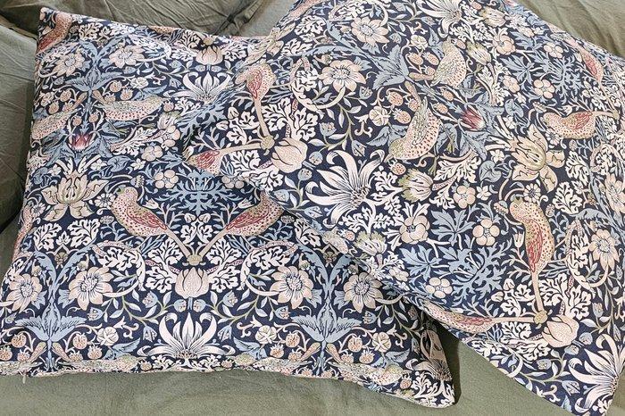 William Morris 2 exclusieve gevoerde kussens, set van twee, Antiek en Kunst, Curiosa en Brocante